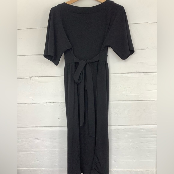 5/$25 😎Liz Lange maternity dress new size xs - Picture 2 of 5